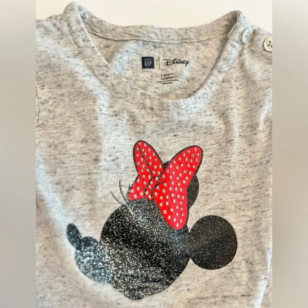 GAP Kids Disney Minnie Mouse Gray Long Sleeve Tee w/ Red Bow Design Girls 3T